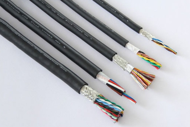 控制電纜的使用壽命長短就直接影響了我們的生活和生產(chǎn).jpg 控制電纜的使用壽命長短就直接影響了我們的生活和生產(chǎn).jpg